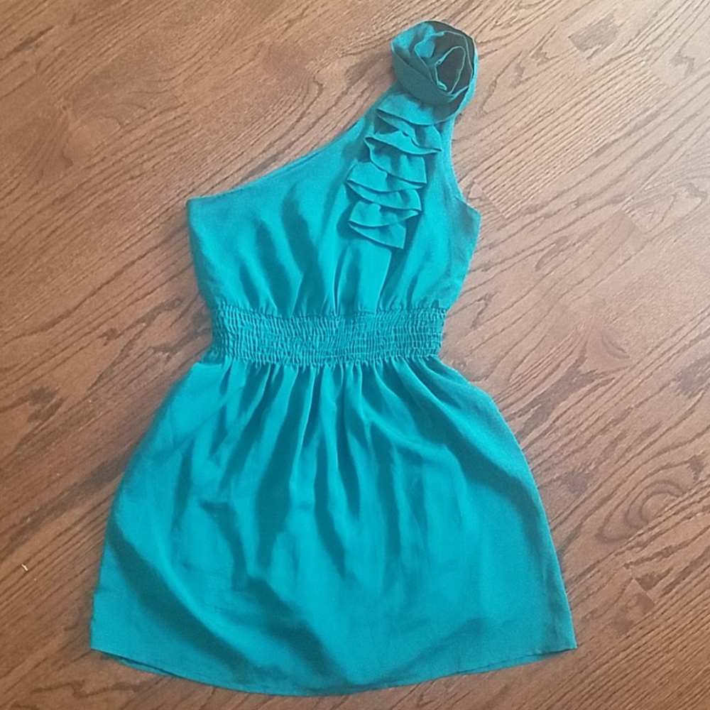 Green summer dress